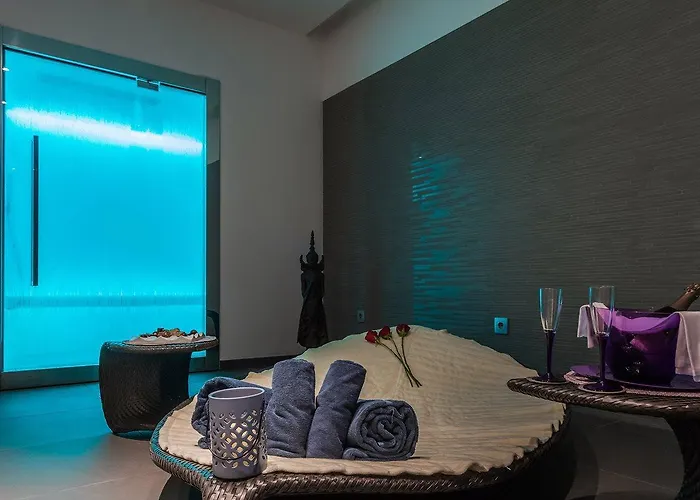 Royal Palm & (adults Only) Hotel